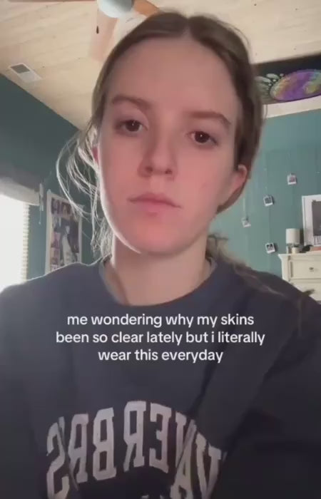 Customer UGC video showing GlowUp Mask 2