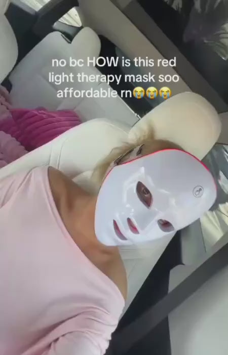 Customer UGC video showing GlowUp Mask